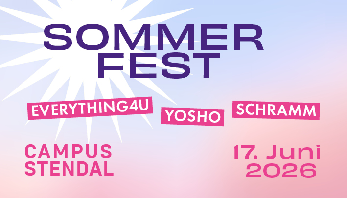 Grafische Veranstaltungsankündigung für ein Sommerfest am Campus Stendal am 17. Juni 2026 mit den Namen Everything4U, Yosho und Schramm auf rosafarbenem Hintergrund.