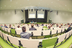Begrüßung der Erstsemester aus dem Fachbereich Wasser, Umwelt, Bau und Sicherheit im Audimax auf dem Campus Magdeburg, Foto: Matthias Piekacz