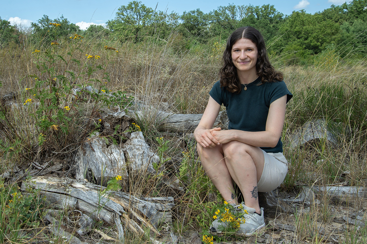 Eine arten- und strukturreiche Umgebung wie hier nordöstlich der Deponie im Elbauenpark könnte für die Nachnutzung der Deponie in Schkopau eine Möglichkeit sein. Foto: Laura Naujoks