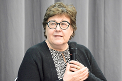 Petra Grimm-Benne, Sachsen-Anhalts Ministerin für Arbeit, Soziales, Gesundheit und Gleichstellung ging in ihrer Rede ausführlich auf die Lage der Kinder in Sachsen-Anhalt ein. So wurde deutlich, wie dringlich gut ausgebildete und mit den Kinderrechten vertraute Fachkräfte sind. Foto: Thomas Pape